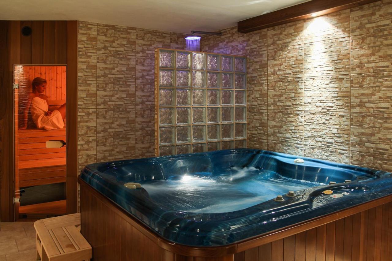 Wellness Penzion Palice Jindřichův Hradec Buitenkant foto